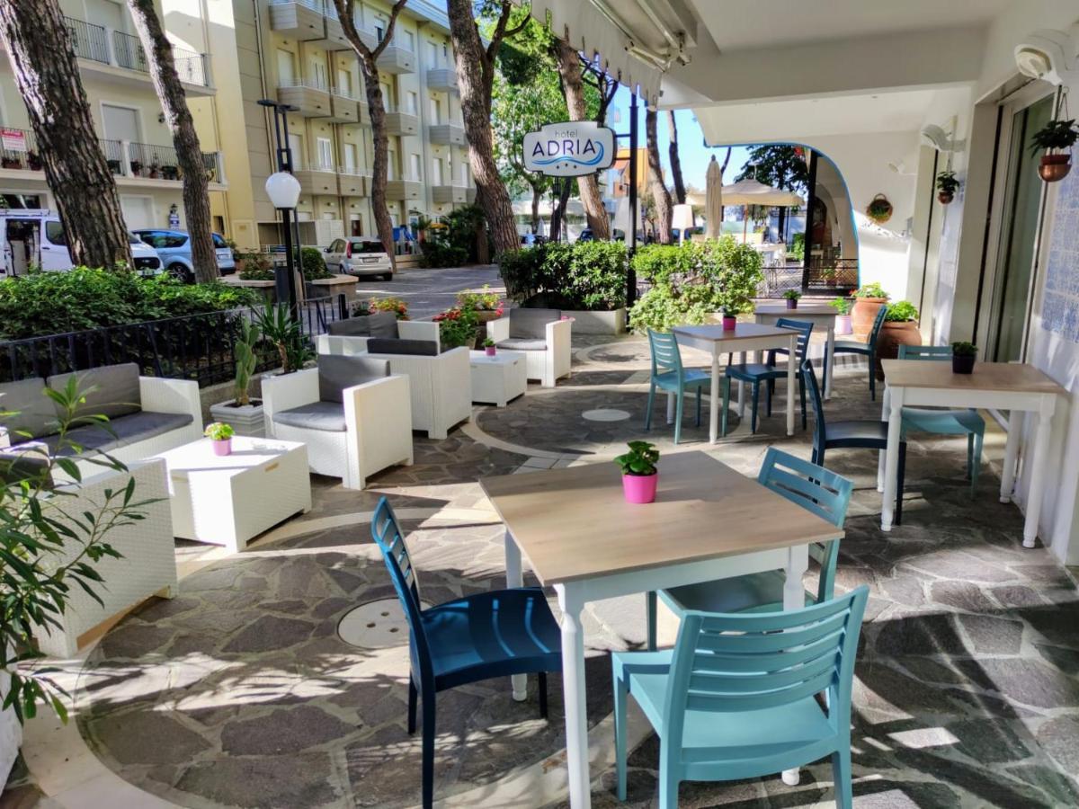 Hotel Adria B&B - Colazione Fino Alle 12 Misano Adriatico Eksteriør bilde