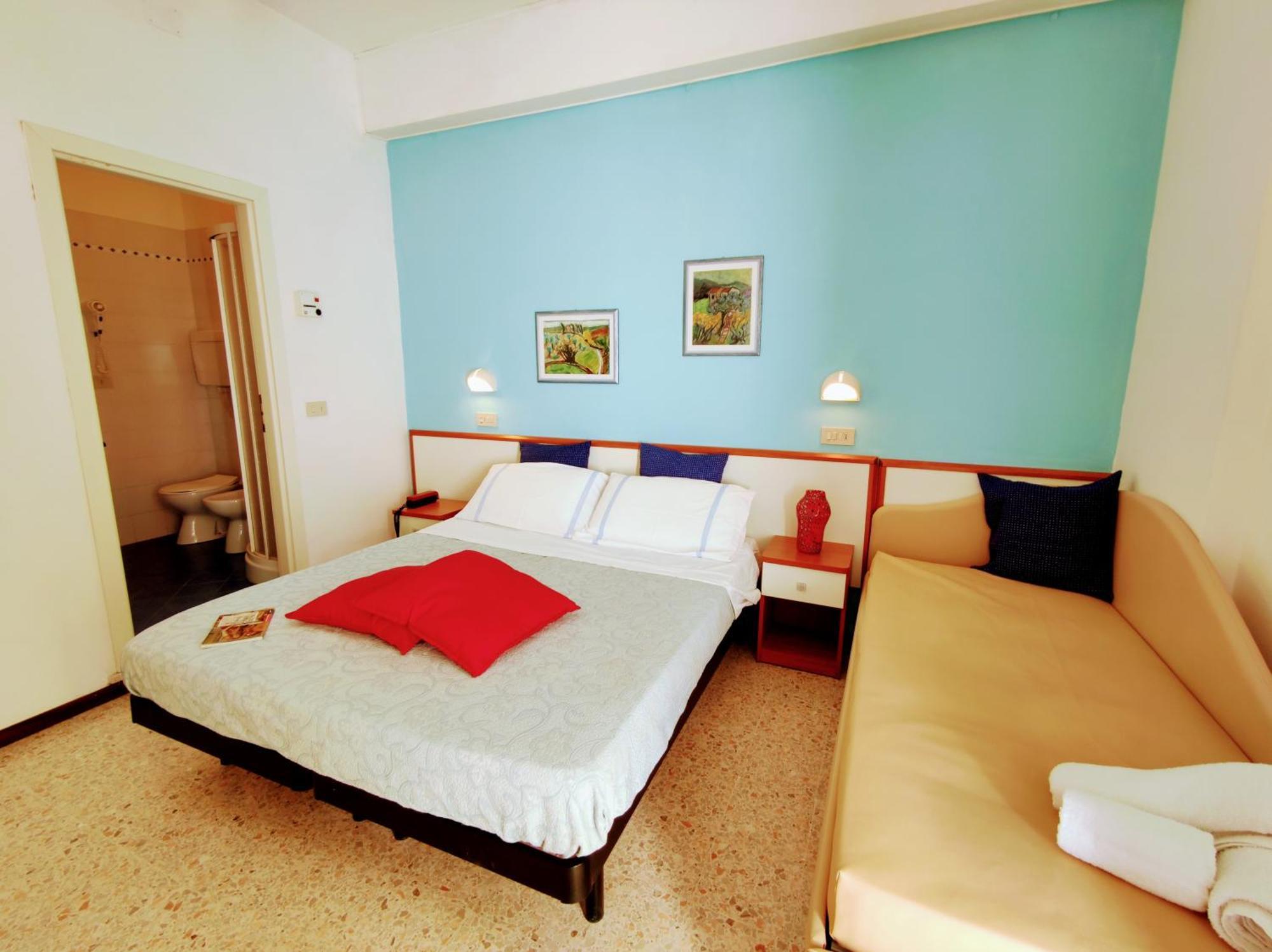 Hotel Adria B&B - Colazione Fino Alle 12 Misano Adriatico Rom bilde