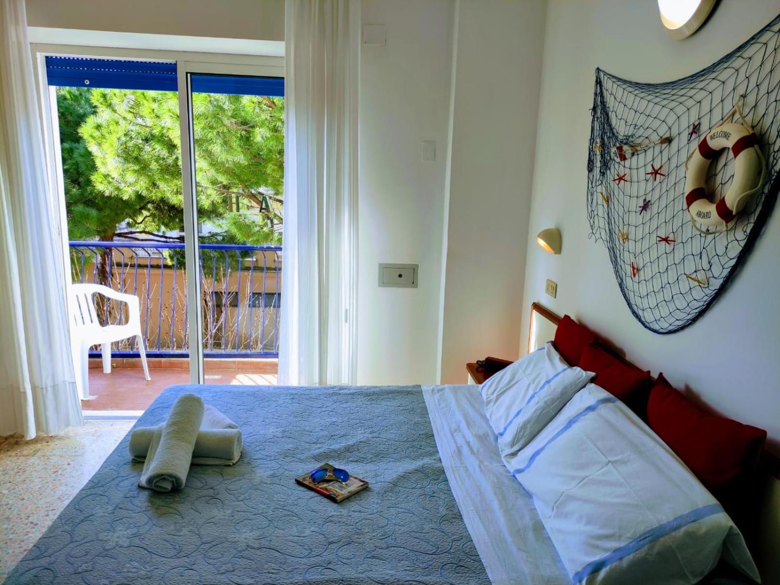 Hotel Adria B&B - Colazione Fino Alle 12 Misano Adriatico Rom bilde